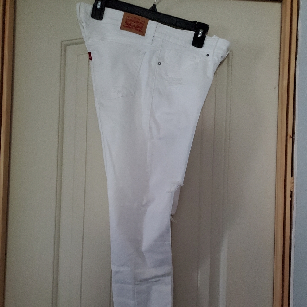 Ladie's 711 Levi Skinny jeans